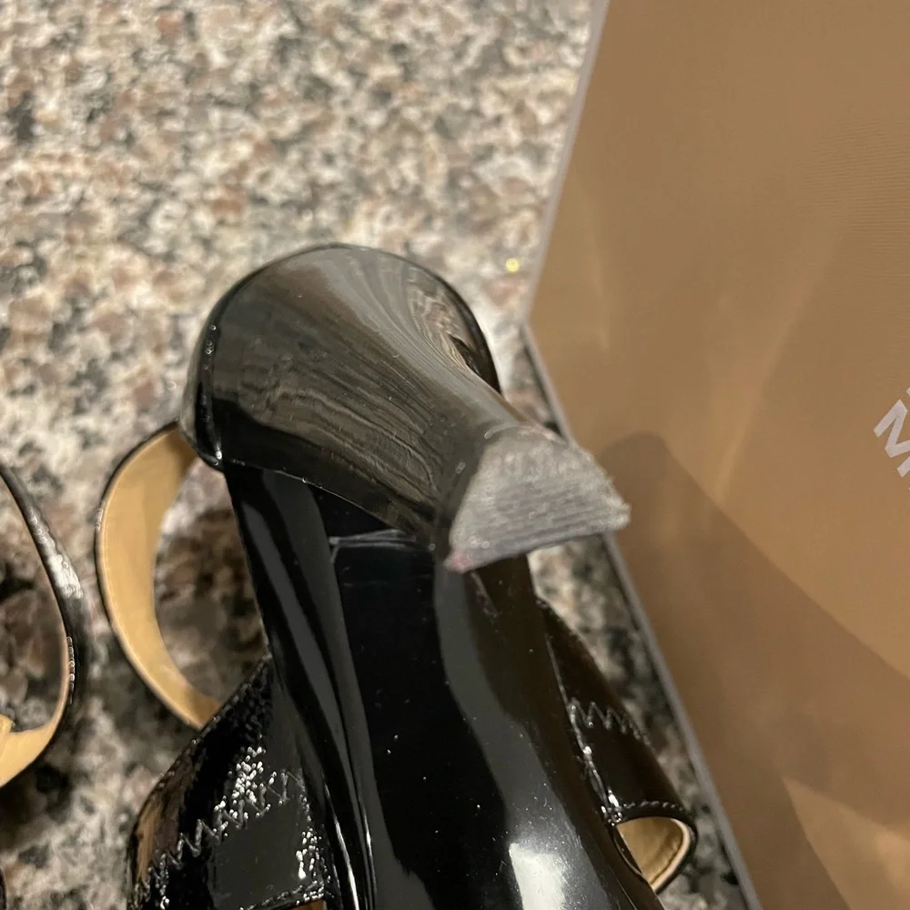 Michael Kors Berkley T Strap sz 8M - Picture 9 of 10